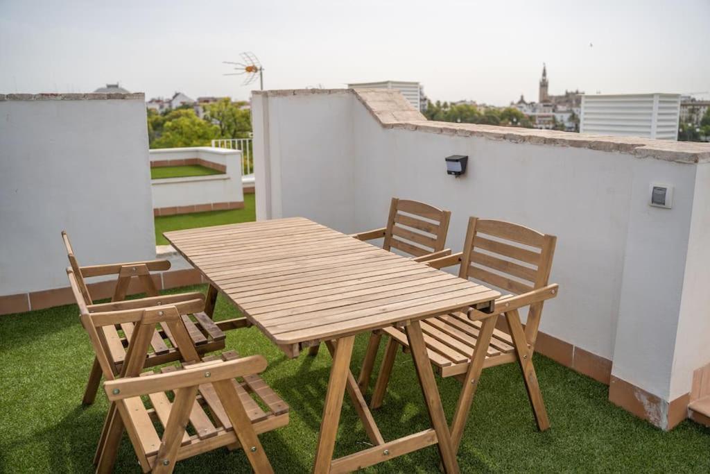 Optimus Corazon De Triana Apartment Sevilla Exterior foto