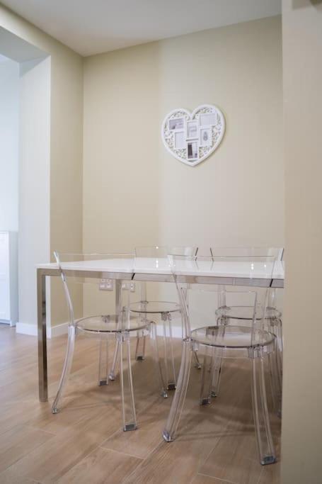 Optimus Corazon De Triana Apartment Sevilla Exterior foto